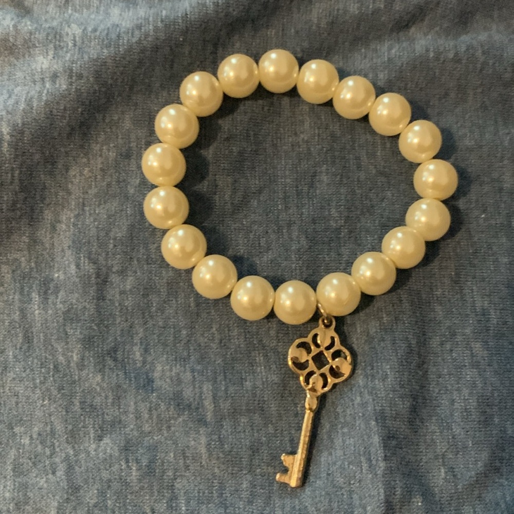 Pearl like bracelet - Picture 3 of 4